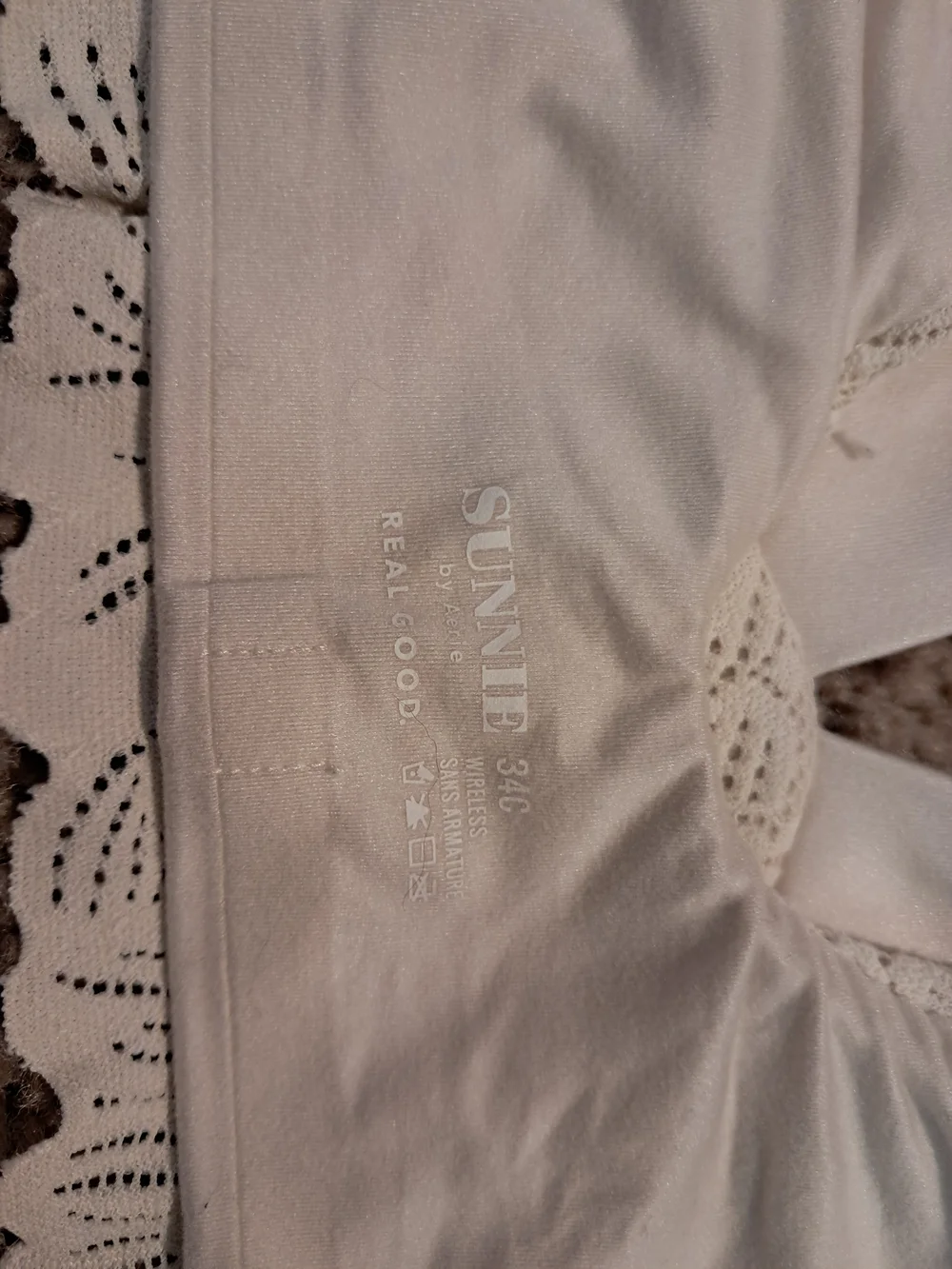 aerie Sunnie Lace-Trim Smooth Molded T-Shirt Bra — White 34C